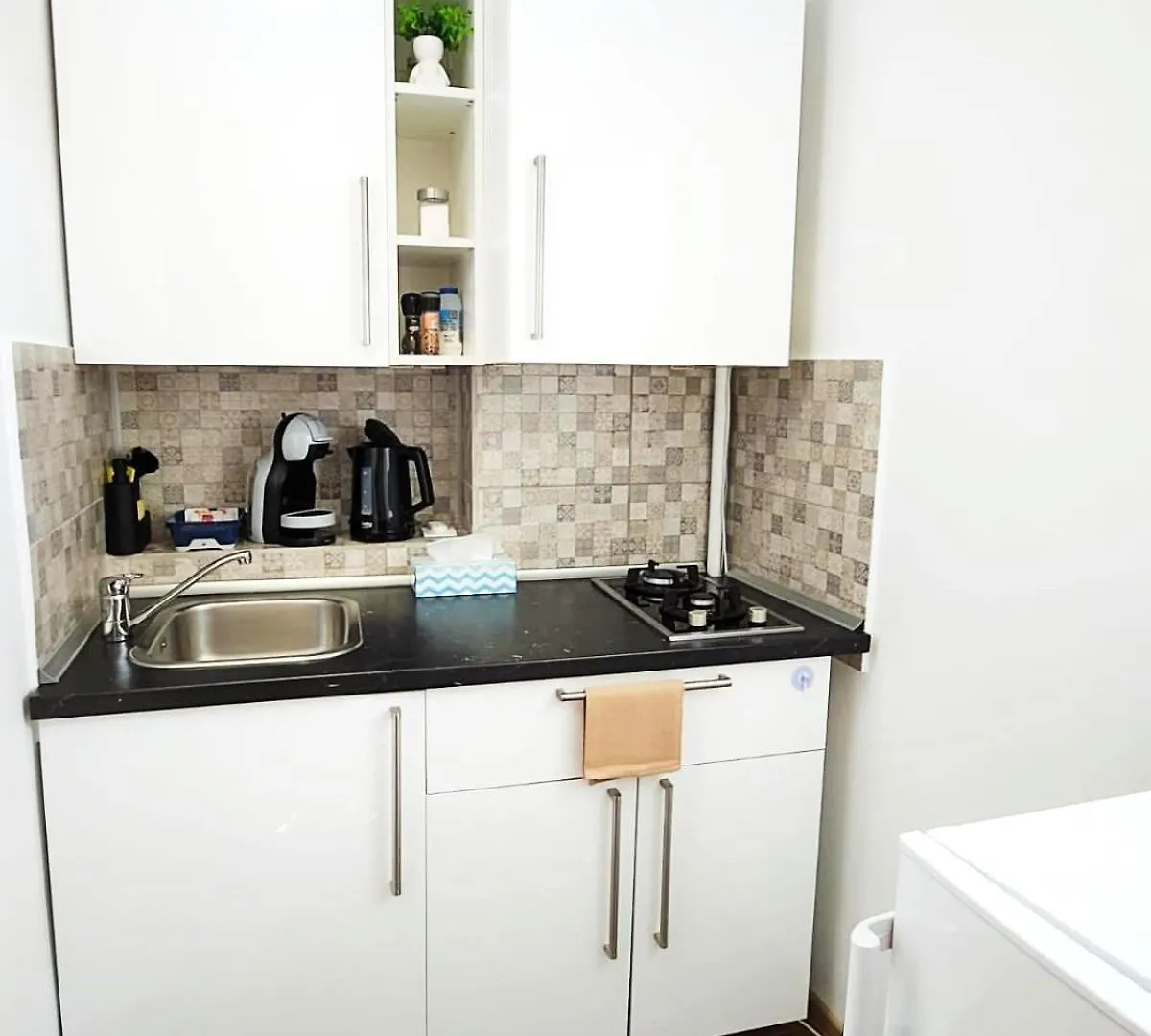 Ultracentral Studio Near Government Victory Square 布加勒斯特