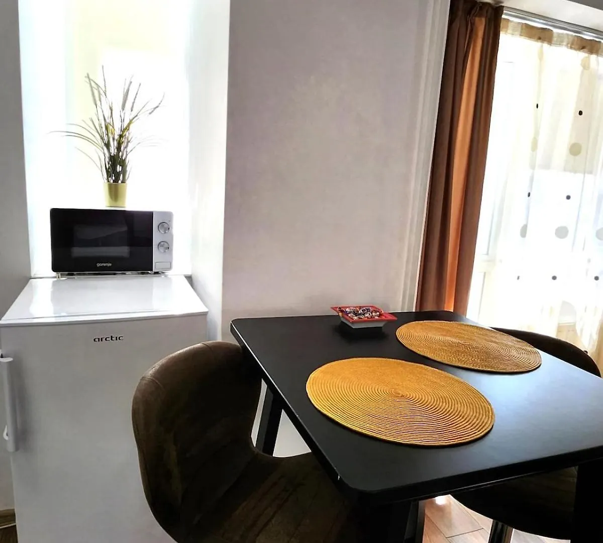 Ultracentral Studio Near Government Victory Square Bucureşti 0*,  România